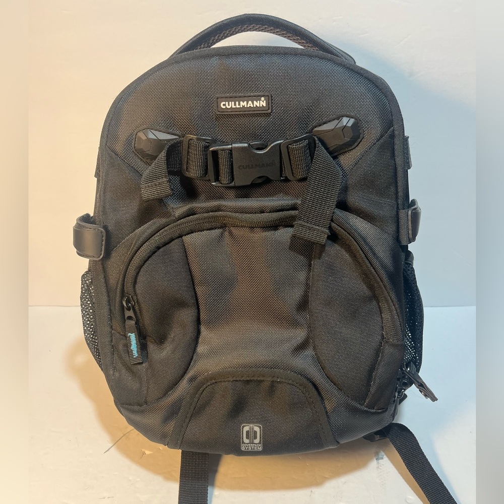CULLMAN Lima Backpack 200 Camera Bag Black Adjustable